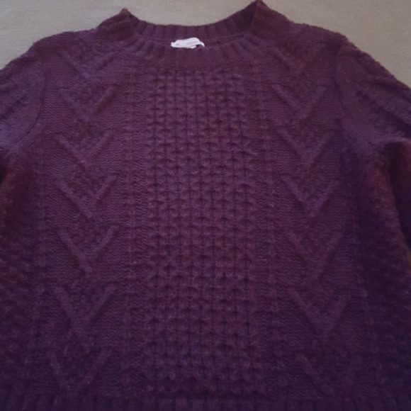 Gap XS Cable Knit Maroon Sweater - Picture 4 of 4
